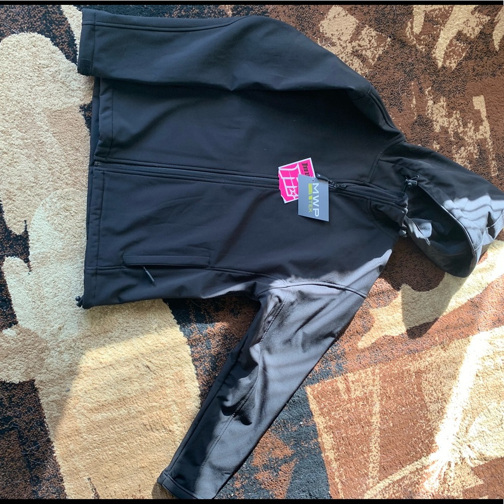 Mossi Softshell Jacket - Picture 2 of 3
